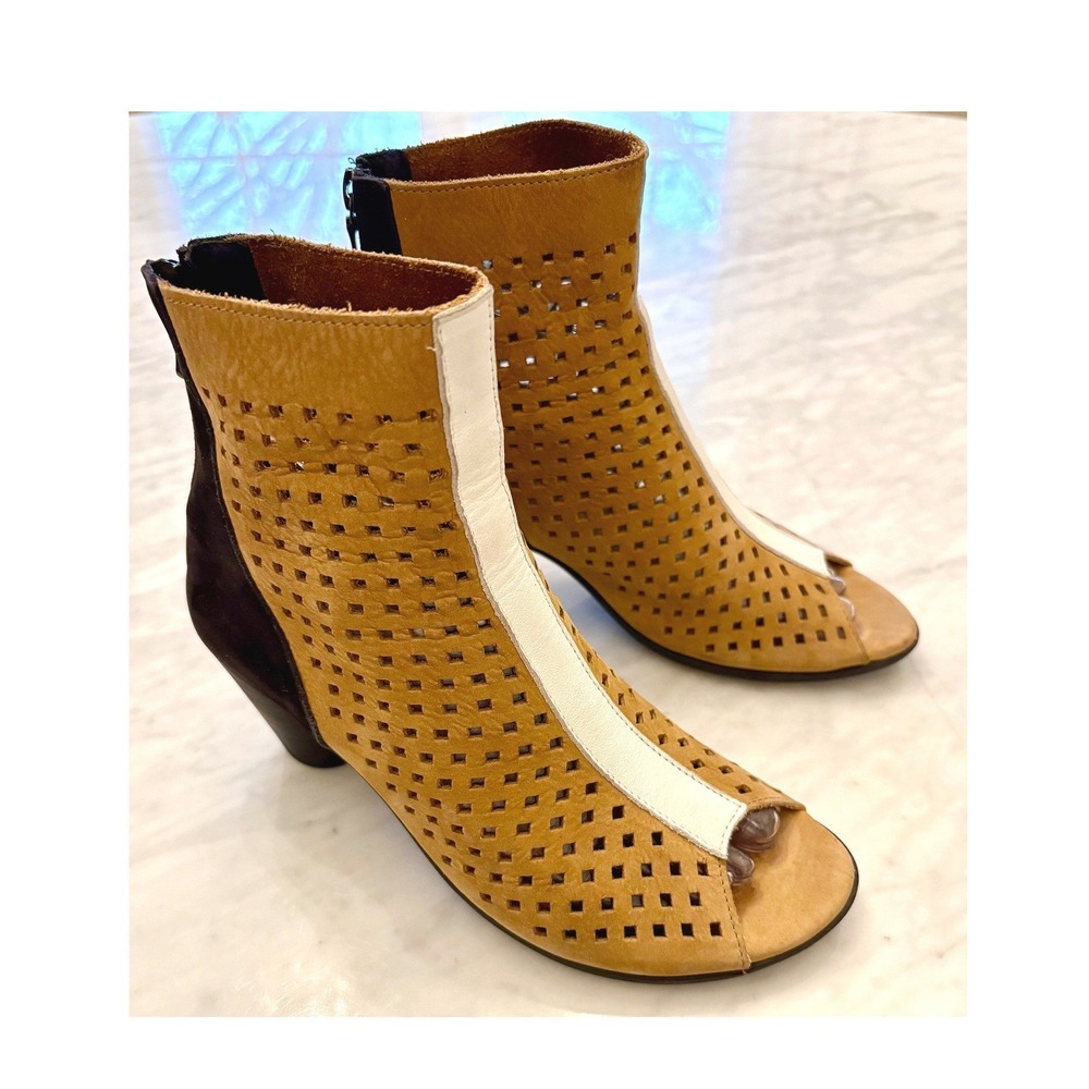 Arche Perforated Nubuck Peep Toe Booties Tan Comfort Heel EU38 US‎ 8